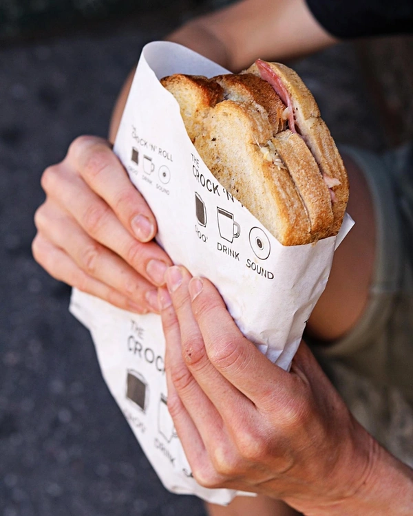 Large Wrap 2 Hands Sandwich